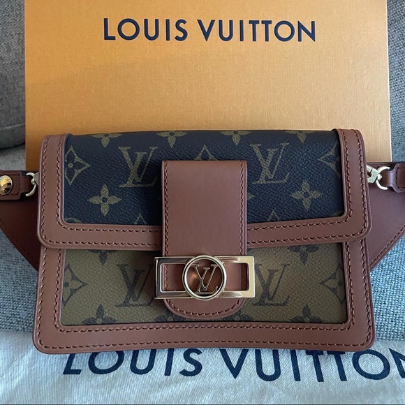 🔥LOUIS VUITTON🔥/Monogram  Canvas Dauphine Bumbag Bag/Gently Used/Box included - Picture 13 of 16